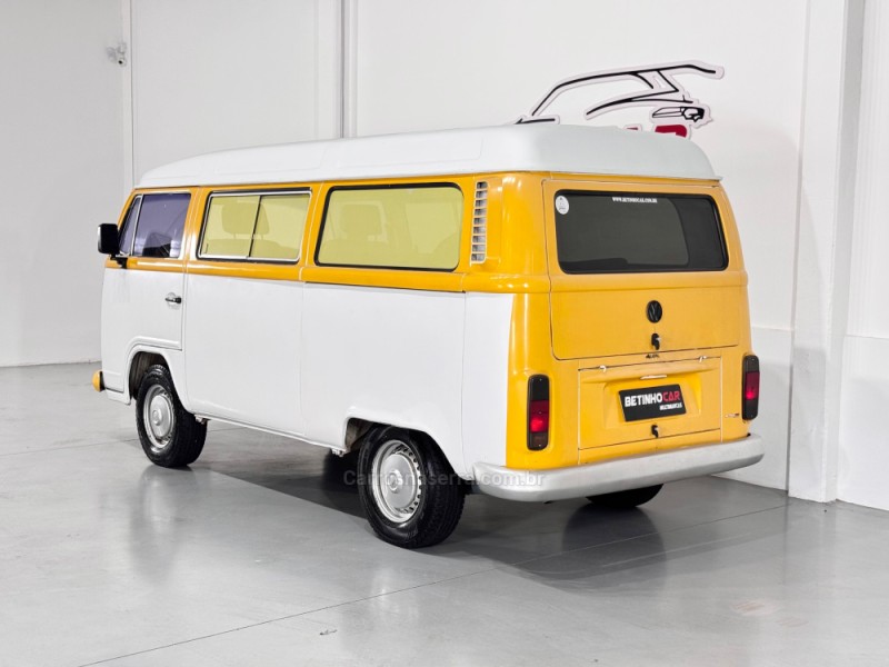 KOMBI 1.4 MI FURGÃO 8V FLEX 3P MANUAL - 2000 - ESTâNCIA VELHA