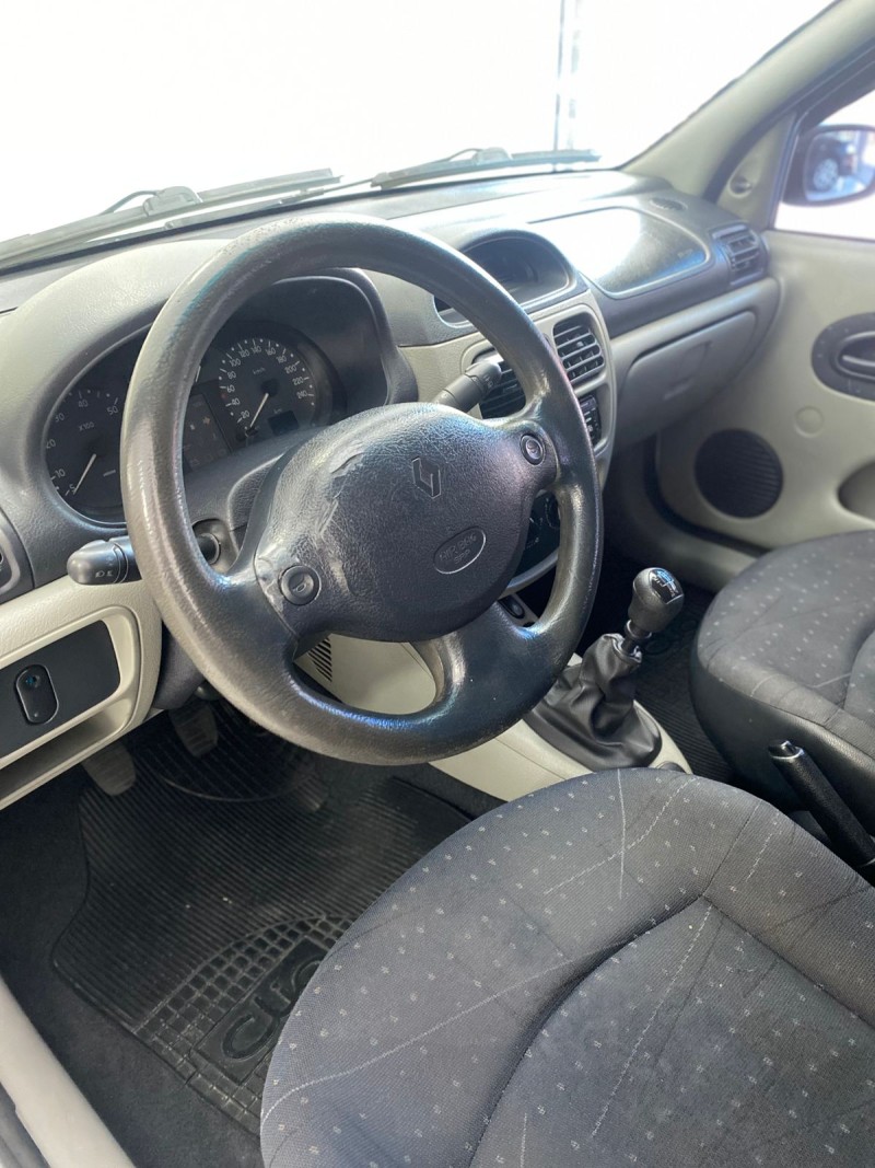 CLIO 1.0 EXPRESSION 16V FLEX 4P MANUAL - 2004 - CAXIAS DO SUL