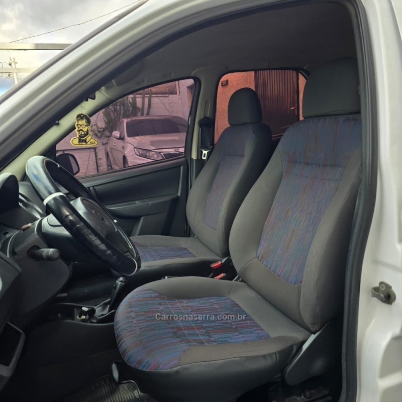 CELTA 1.0 MPFI VHC LIFE 8V FLEX 4P MANUAL - 2009 - CAXIAS DO SUL