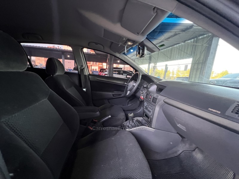 VECTRA 2.0 MPFI GT HATCH 8V FLEX 4P MANUAL - 2011 - BOM PRINCíPIO