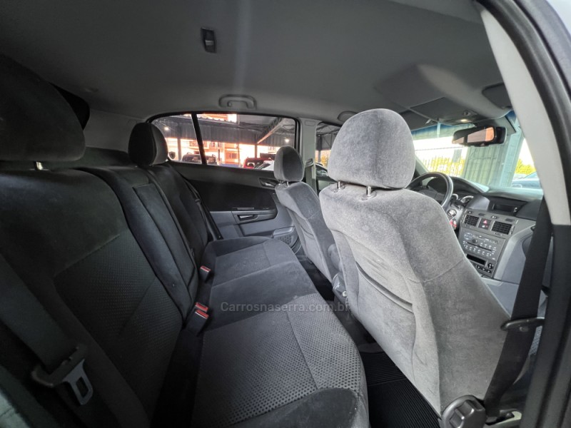 VECTRA 2.0 MPFI GT HATCH 8V FLEX 4P MANUAL - 2011 - BOM PRINCíPIO