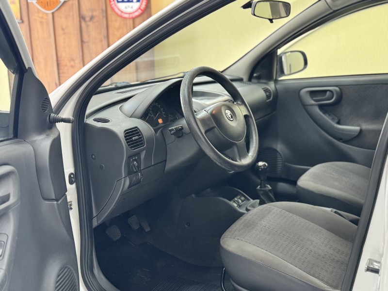CORSA 1.4 MPFI MAXX SEDAN 8V FLEX 4P MANUAL - 2012 - CAXIAS DO SUL
