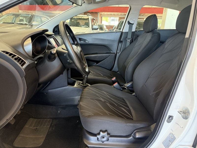 HB20 1.0 COMFORT 12V FLEX 4P MANUAL - 2013 - FARROUPILHA