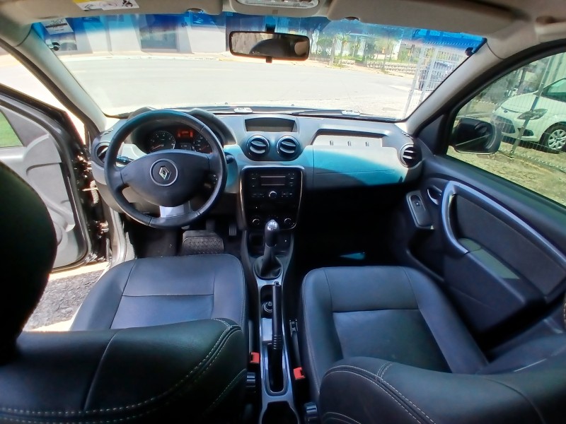 DUSTER 1.6 DYNAMIQUE 4X2 16V FLEX 4P MANUAL - 2013 - FARROUPILHA