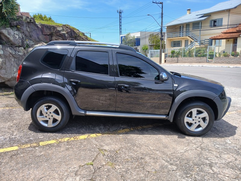 DUSTER 1.6 DYNAMIQUE 4X2 16V FLEX 4P MANUAL - 2013 - FARROUPILHA
