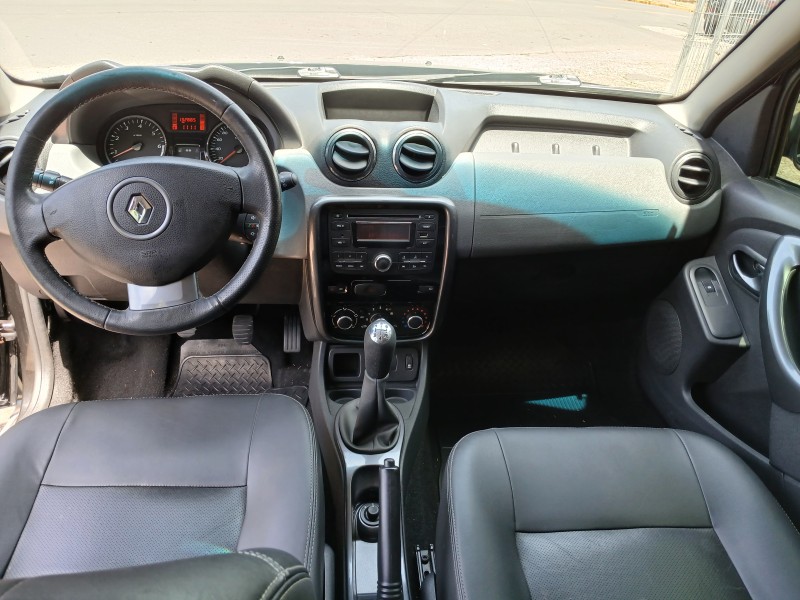 DUSTER 1.6 DYNAMIQUE 4X2 16V FLEX 4P MANUAL - 2013 - FARROUPILHA
