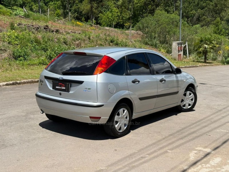 FOCUS 1.6 GLX 8V FLEX 4P MANUAL - 2009 - CAXIAS DO SUL