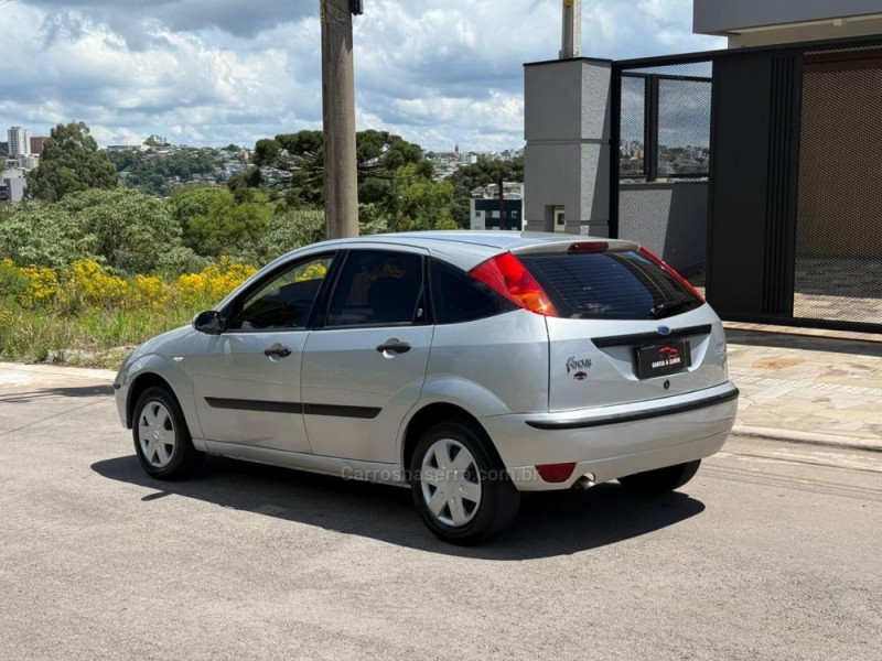 FOCUS 1.6 GLX 8V FLEX 4P MANUAL - 2009 - CAXIAS DO SUL