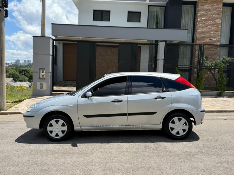 FOCUS 1.6 GLX 8V FLEX 4P MANUAL - 2009 - CAXIAS DO SUL