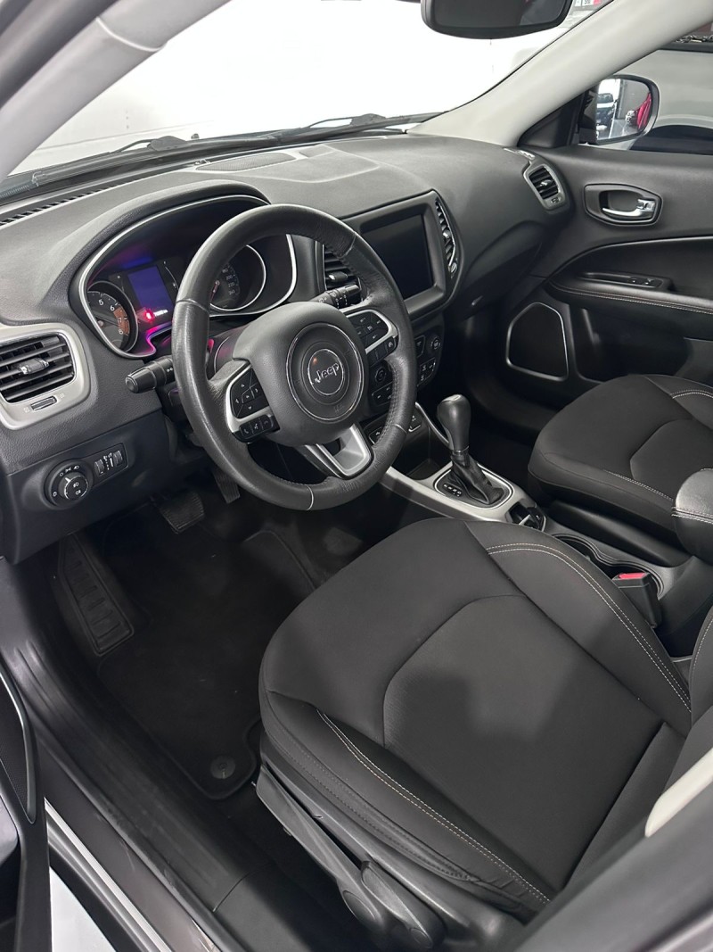 COMPASS 2.0 16V FLEX SPORT AUTOMÁTICO - 2019 - FARROUPILHA