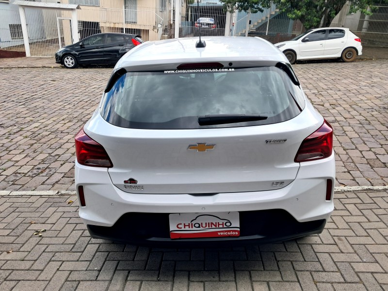 ONIX 1.0 LTZ 12V TURBO FLEX 4P MANUAL - 2022 - CAXIAS DO SUL