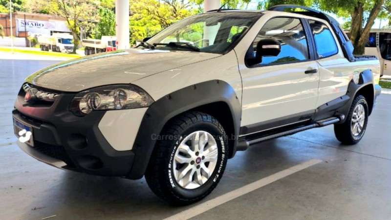 STRADA 1.8 MPI ADVENTURE LOCKER CD 16V FLEX 2P MANUAL - 2013 - CAXIAS DO SUL