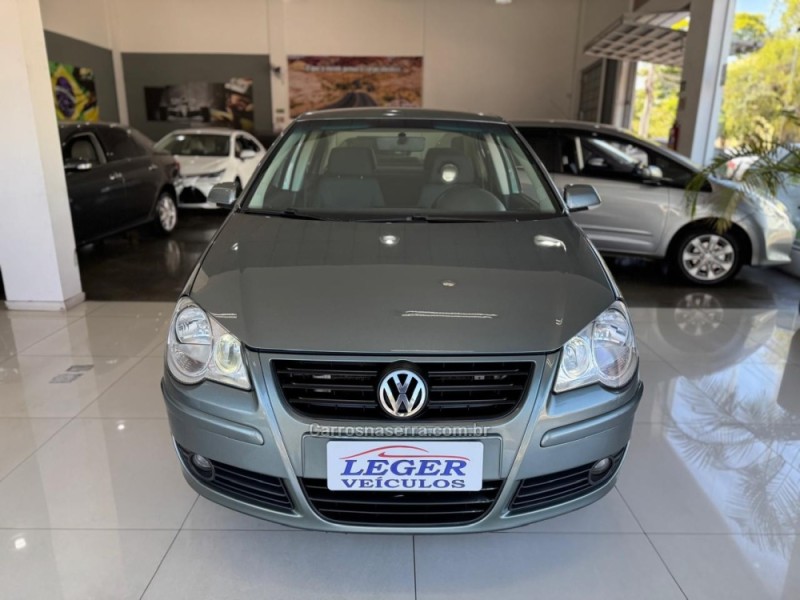 POLO 1.6 MI 8V FLEX 4P MANUAL - 2011 - SãO LEOPOLDO