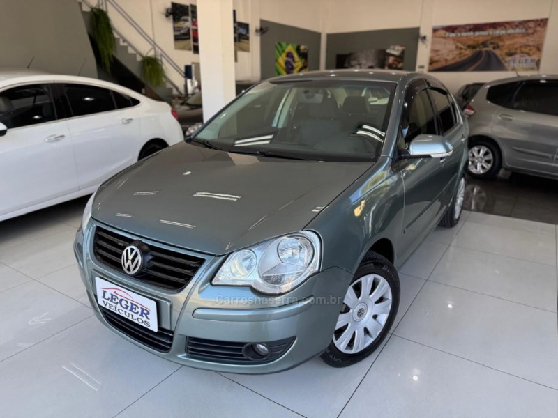 POLO 1.6 MI 8V FLEX 4P MANUAL - 2011 - SãO LEOPOLDO