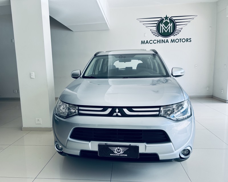 OUTLANDER 2.0 16V GASOLINA 4P AUTOMÁTICO - 2014 - CAXIAS DO SUL