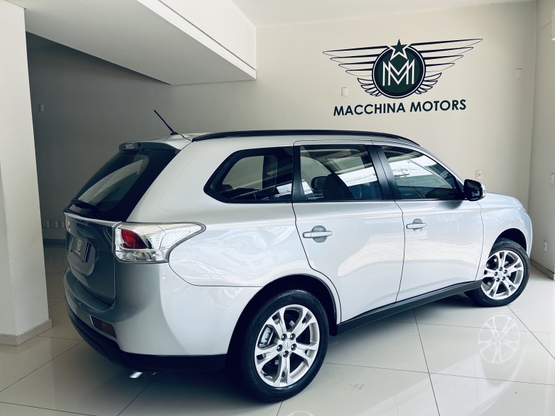 OUTLANDER 2.0 16V GASOLINA 4P AUTOMÁTICO - 2014 - CAXIAS DO SUL