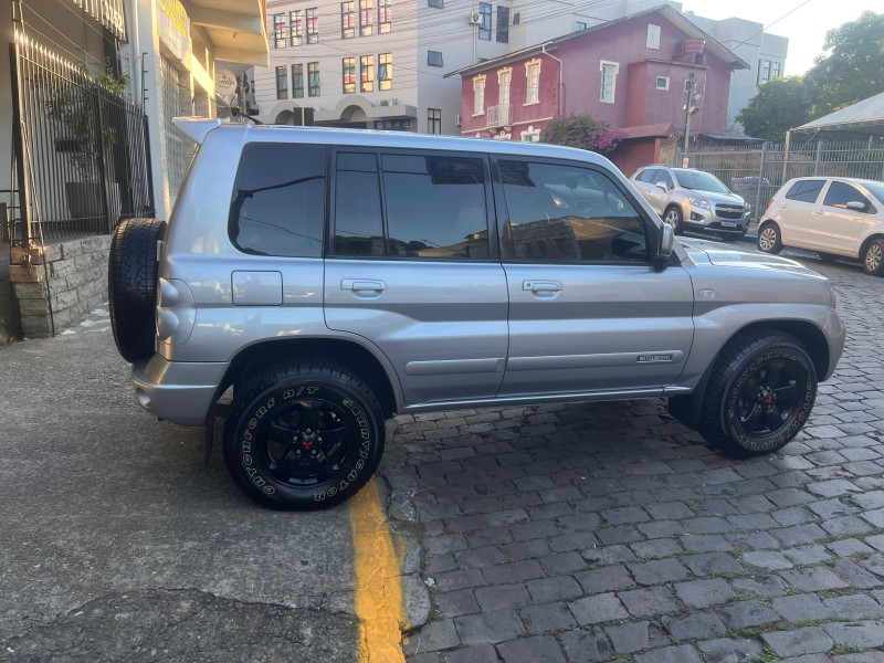 PAJERO TR4 2.0 4X4 16V 133CV FLEX 4P MANUAL - 2008 - GARIBALDI