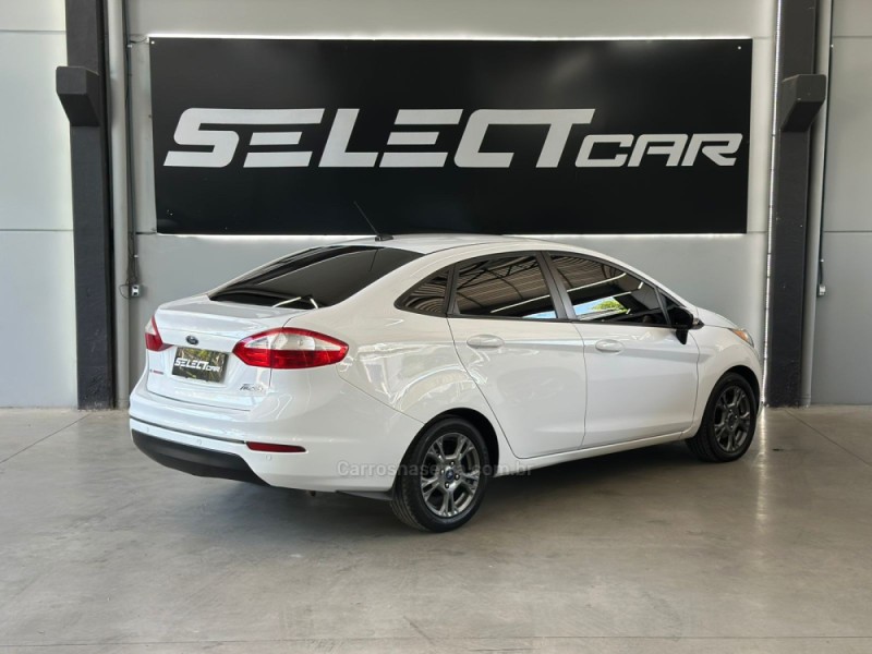 FIESTA 1.6 SE SEDAN 16V FLEX 4P AUTOMÁTICO - 2014 - NOVO HAMBURGO