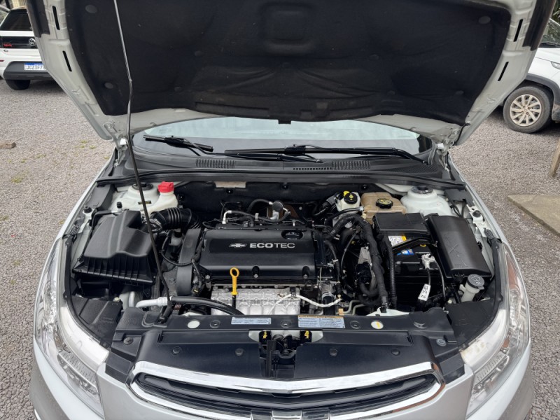 CRUZE 1.8 LT SPORT6 16V FLEX 4P AUTOMÁTICO - 2016 - GARIBALDI