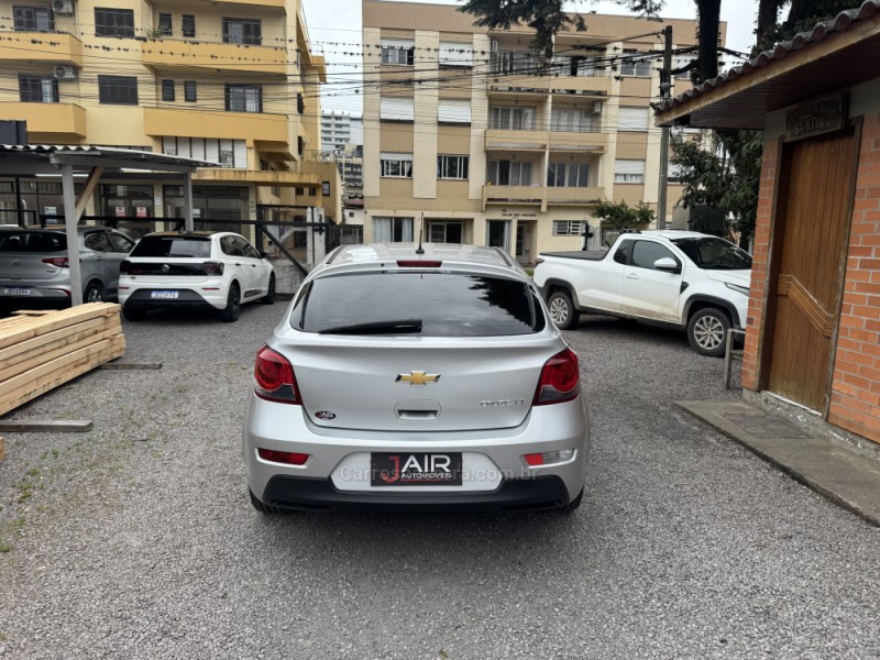 CRUZE 1.8 LT SPORT6 16V FLEX 4P AUTOMÁTICO - 2016 - GARIBALDI
