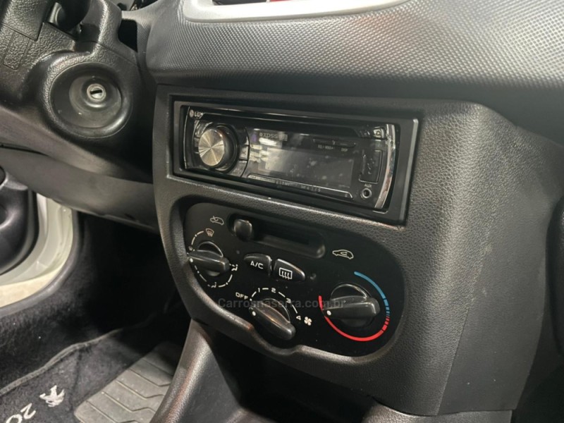 207 1.4 XR 8V FLEX 2P MANUAL - 2013 - CAXIAS DO SUL