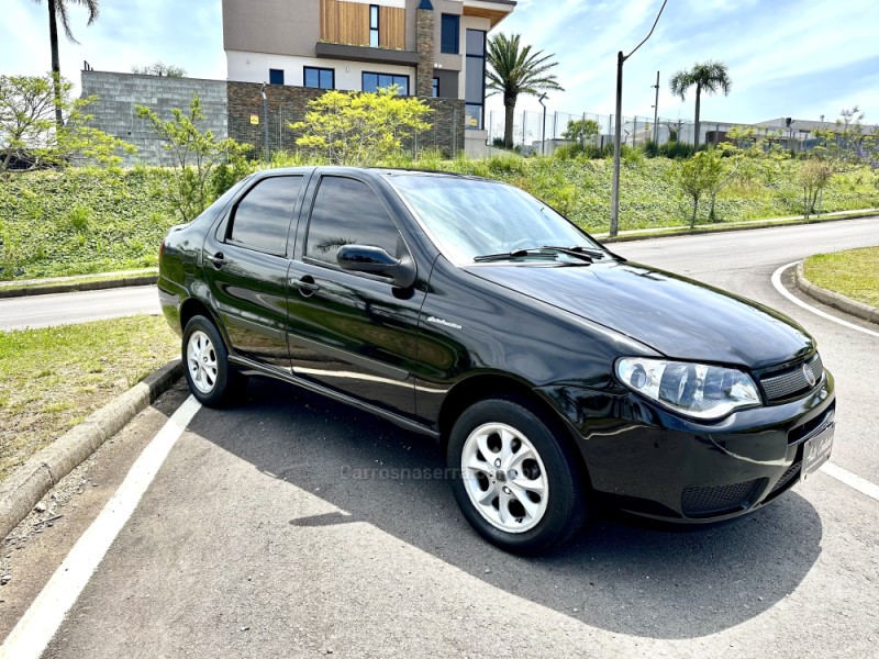 SIENA 1.0 MPI FIRE CELEBRATION 8V FLEX 4P MANUAL - 2010 - CAXIAS DO SUL