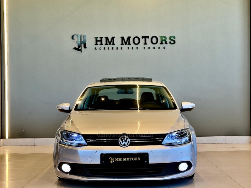JETTA 2.0 COMFORTLINE FLEX 4P TIPTRONIC - 2012 - CAXIAS DO SUL