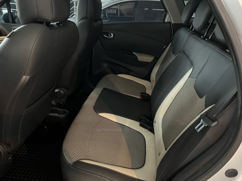 CAPTUR 1.6 16V FLEX INTENSE AUTOMÁTICO - 2018 - CAXIAS DO SUL