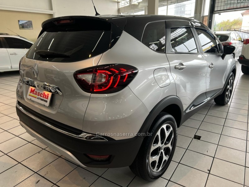 CAPTUR 1.6 16V FLEX INTENSE AUTOMÁTICO - 2018 - CAXIAS DO SUL
