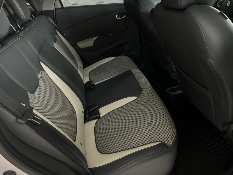 CAPTUR 1.6 16V FLEX INTENSE AUTOMÁTICO - 2018 - CAXIAS DO SUL