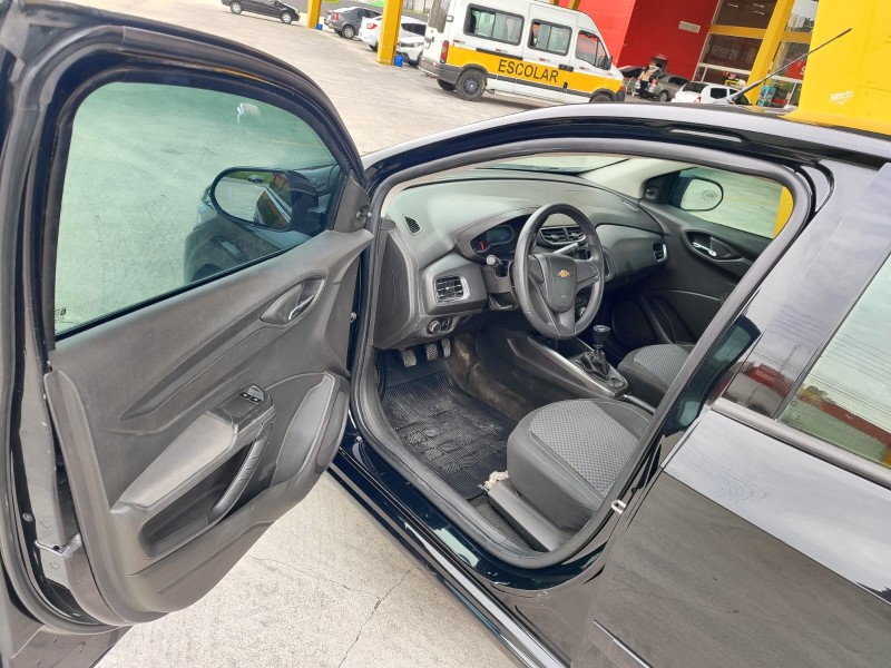 ONIX 1.4 MPFI LT 8V FLEX 4P MANUAL - 2014 - FARROUPILHA