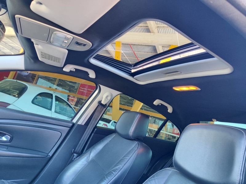 FLUENCE 2.0 DYNAMIQUE 16V FLEX 4P AUTOMÁTICO - 2011 - FARROUPILHA