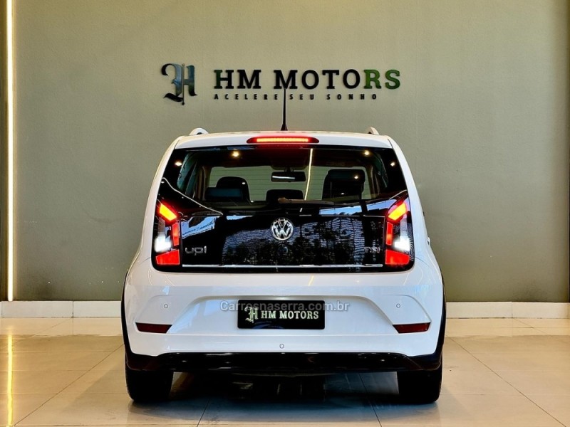 UP 1.0 TSI CROSS 12V FLEX 4P MANUAL - 2018 - CAXIAS DO SUL