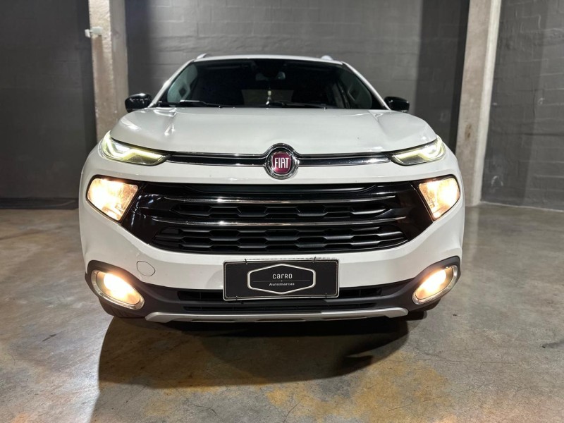 TORO 2.0 16V TURBO DIESEL VOLCANO AT9 4X4 AUTOMÁTICO - 2019 - CAXIAS DO SUL