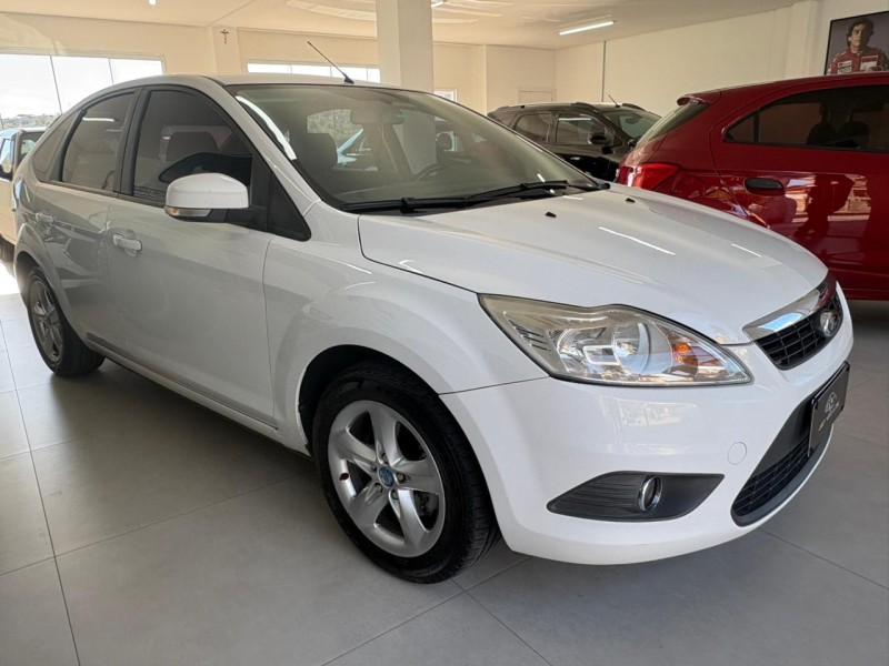FOCUS 1.6 SE PLUS 16V FLEX 4P MANUAL - 2013 - BENTO GONçALVES