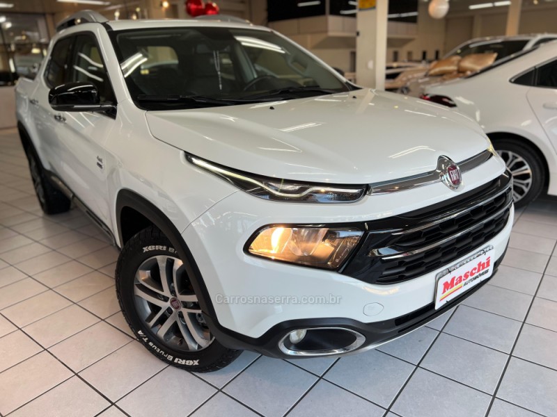 TORO 2.0 16V TURBO DIESEL VOLCANO 4WD AUTOMÁTICO - 2017 - CAXIAS DO SUL