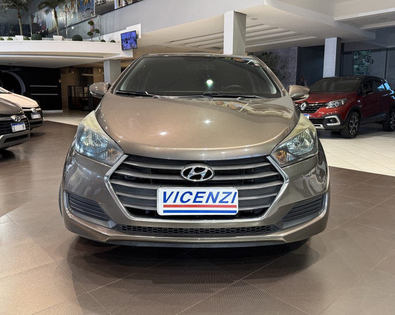 HB20 1.0 COMFORT 12V FLEX 4P MANUAL - 2017 - FARROUPILHA