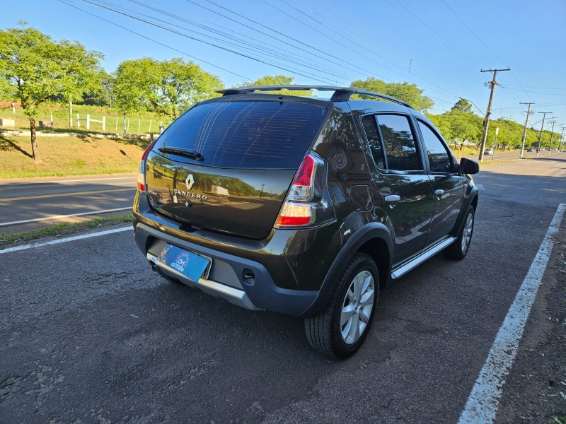 SANDERO 1.6 STEPWAY 8V FLEX 4P MANUAL - 2013 - VENâNCIO AIRES