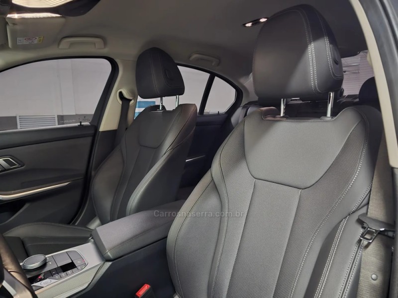 320I 2.0 16V TURBO ACTIVE FLEX 4P AUTOMÁTICO - 2023 - PORTO ALEGRE