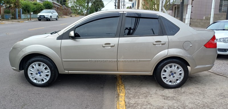 FIESTA 1.6 MPI SEDAN 8V FLEX 4P MANUAL - 2010 - FARROUPILHA