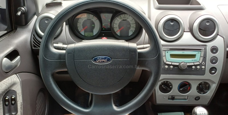 FIESTA 1.6 MPI SEDAN 8V FLEX 4P MANUAL - 2010 - FARROUPILHA
