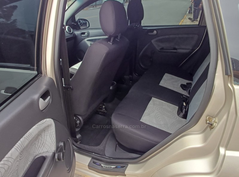 FIESTA 1.6 MPI SEDAN 8V FLEX 4P MANUAL - 2010 - FARROUPILHA