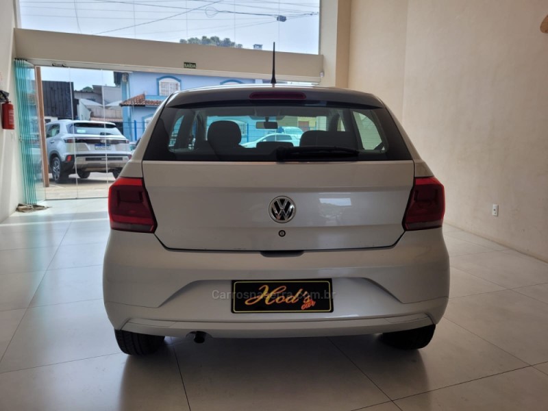 GOL 1.0 MI TRENDLINE 8V FLEX 4P MANUAL - 2023 - CANELA