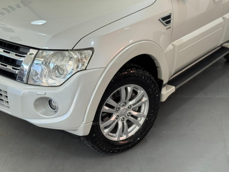 PAJERO FULL 3.2 HPE 4X4 16V DIESEL 4P AUTOMÁTICO - 2014 - SANTA CRUZ DO SUL