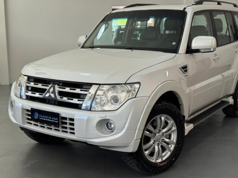 PAJERO FULL 3.2 HPE 4X4 16V DIESEL 4P AUTOMÁTICO - 2014 - SANTA CRUZ DO SUL