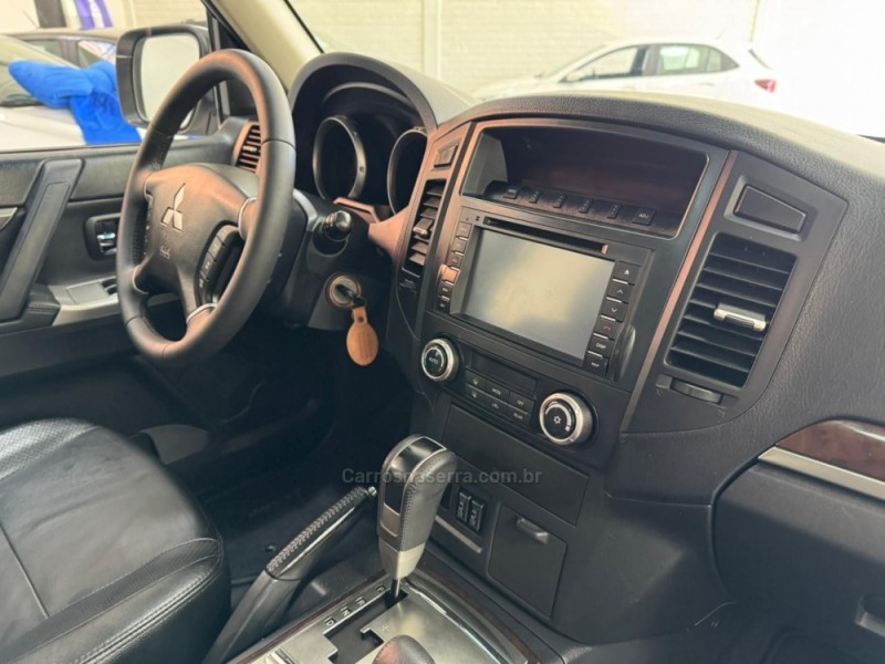 PAJERO FULL 3.2 HPE 4X4 16V DIESEL 4P AUTOMÁTICO - 2014 - SANTA CRUZ DO SUL