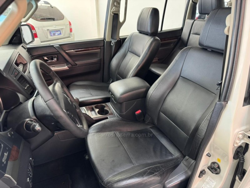 PAJERO FULL 3.2 HPE 4X4 16V DIESEL 4P AUTOMÁTICO - 2014 - SANTA CRUZ DO SUL