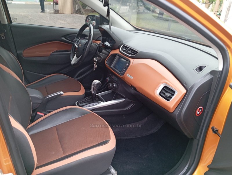 ONIX 1.4 MPFI ACTIV 8V FLEX 4P AUTOMÁTICO - 2017 - PICADA CAFé