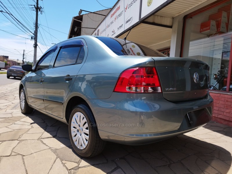 VOYAGE 1.0 MI 8V FLEX 4P MANUAL - 2010 - NOVO HAMBURGO