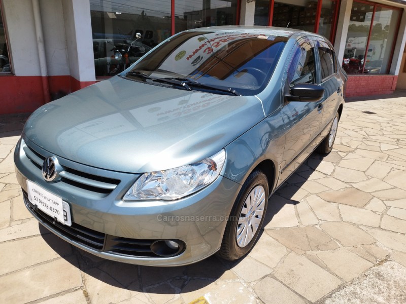 VOYAGE 1.0 MI 8V FLEX 4P MANUAL - 2010 - NOVO HAMBURGO